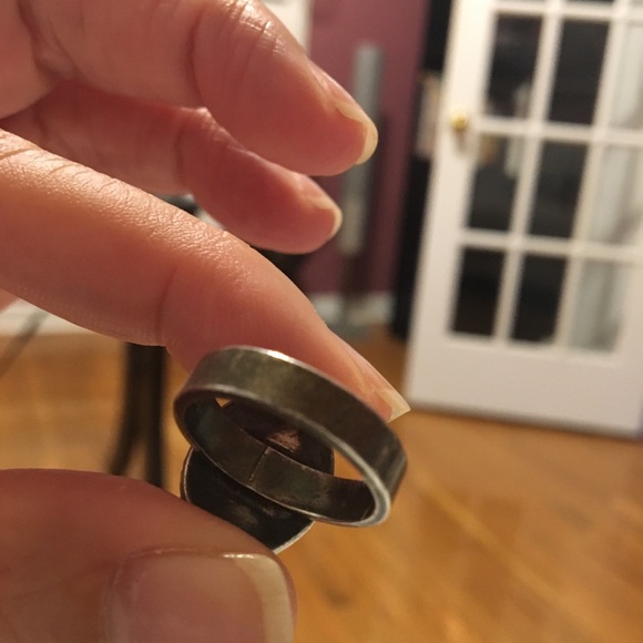 Ring - Picture 6 of 6